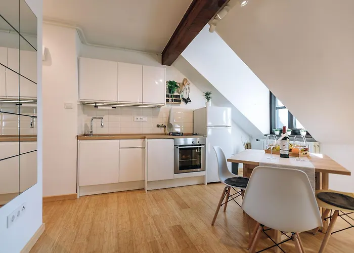 Michelle's Studio, Center *